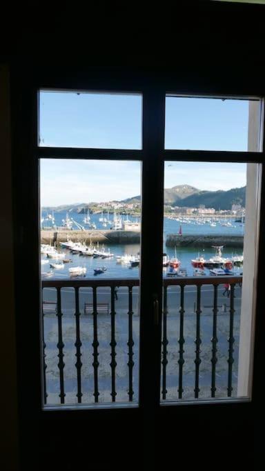 Sea Views In The Heart Of The Old Town Leilighet Castro Urdiales Eksteriør bilde