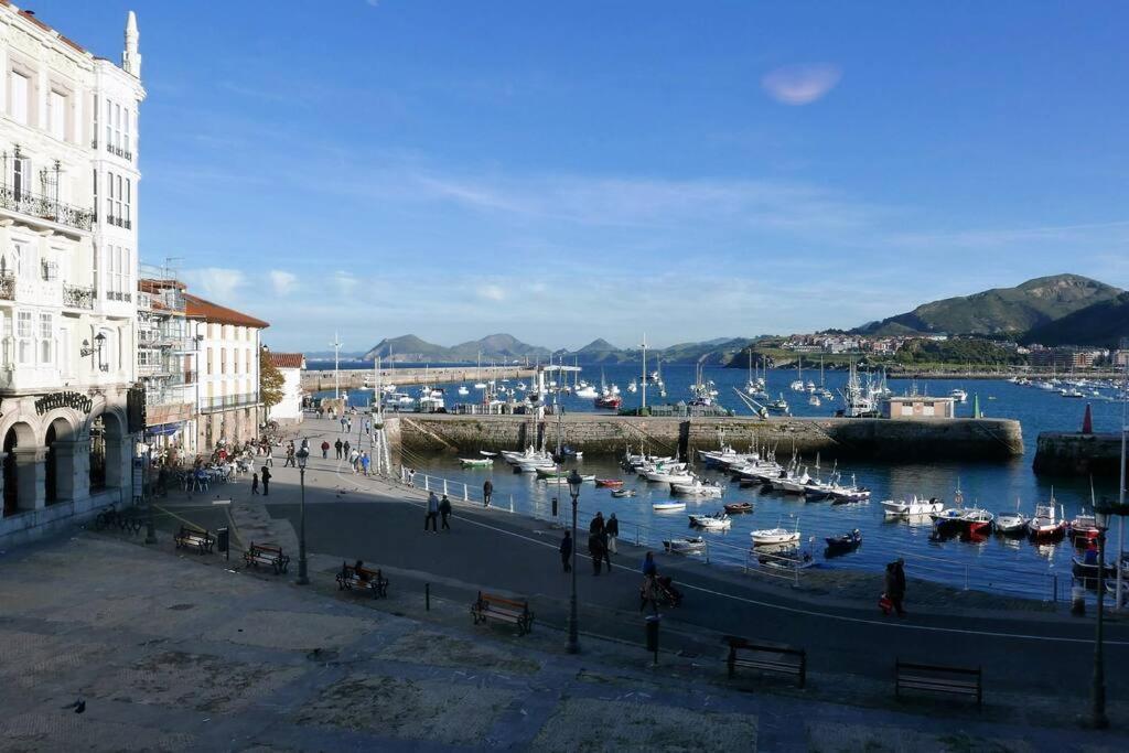 Sea Views In The Heart Of The Old Town Leilighet Castro Urdiales Eksteriør bilde